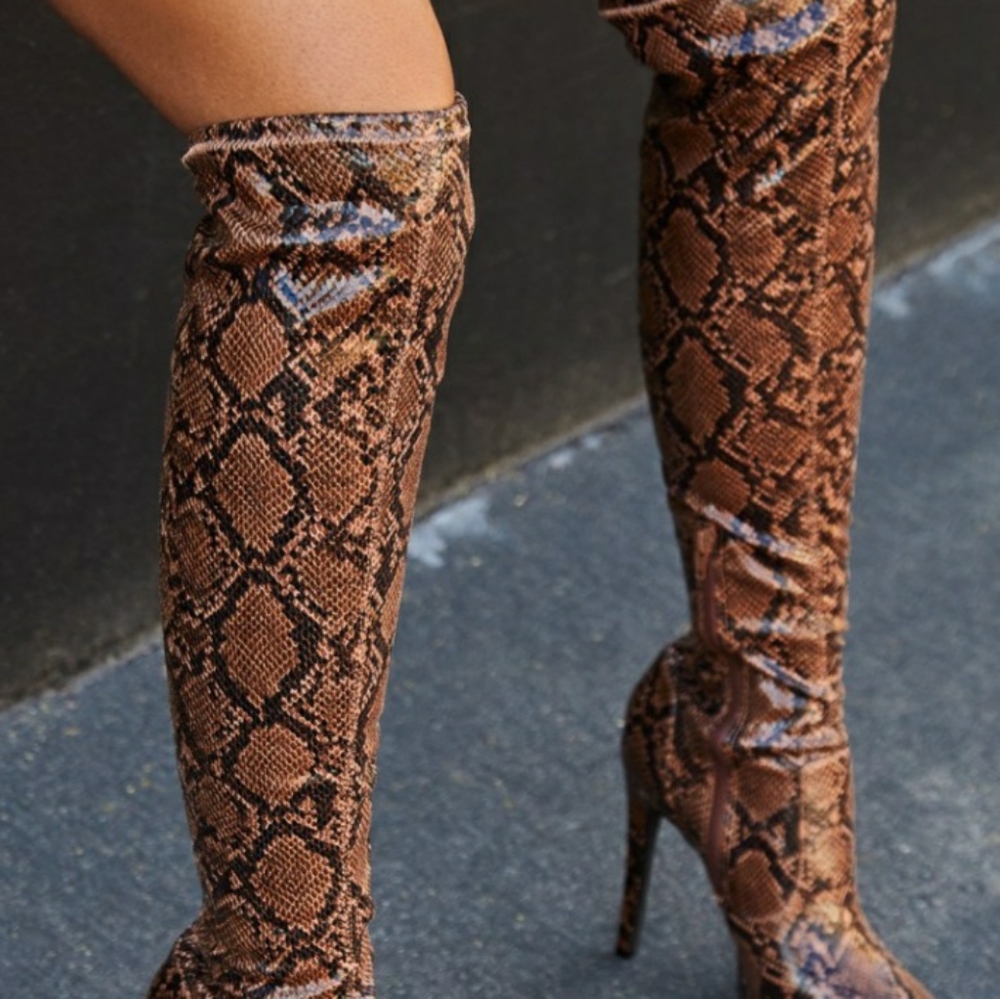 Zaire Stiletto Boot OTK brown tall platform snakeskin 9